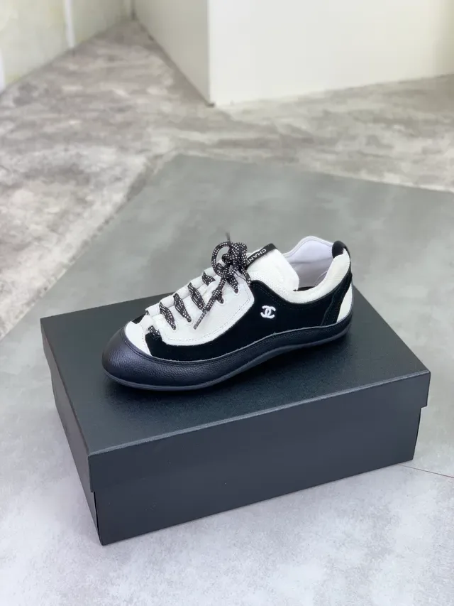 Chanel Black White Two-Tone Leather And Textile Upper Lifestyle Sneakers 5