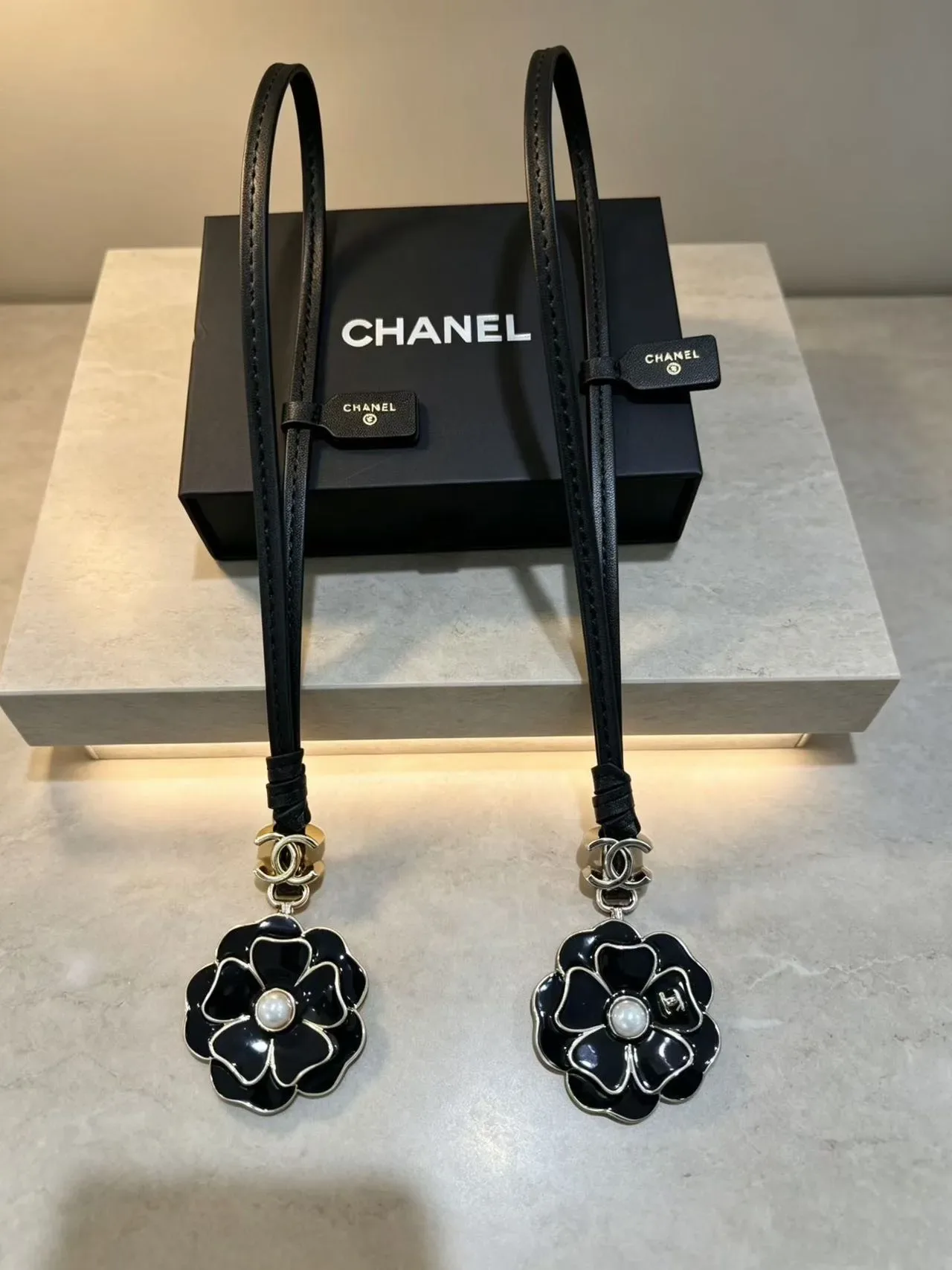 Chanel Camellia Charm Black Multicolor Enamel Pendant Pearl Center Handbag 4
