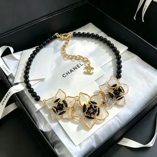 Chanel Camellia Flower Necklace Black Bead Gold Tone Resin Petals Necklace