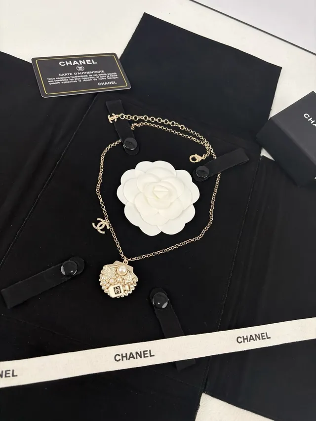 Chanel Camellia Pearl Star Pendant Necklace 7
