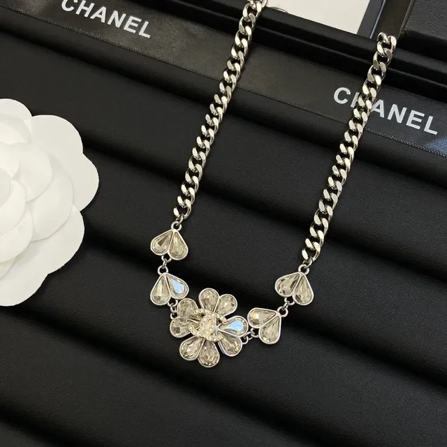 Chanel Camellia Collier Argent Blanc Motif Floral Cristaux 6