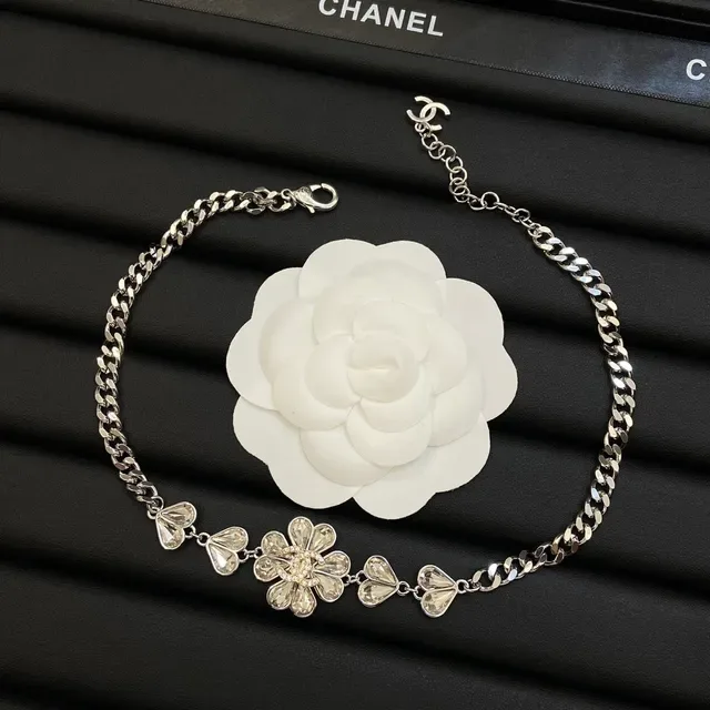 Chanel Camellia Collier Argent Blanc Motif Floral Cristaux 7