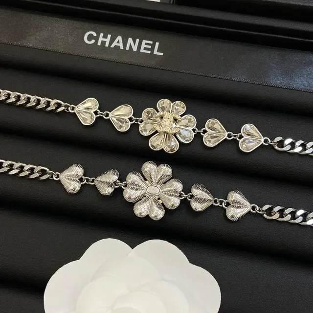 Chanel Camellia Collier Argent Blanc Motif Floral Cristaux 8