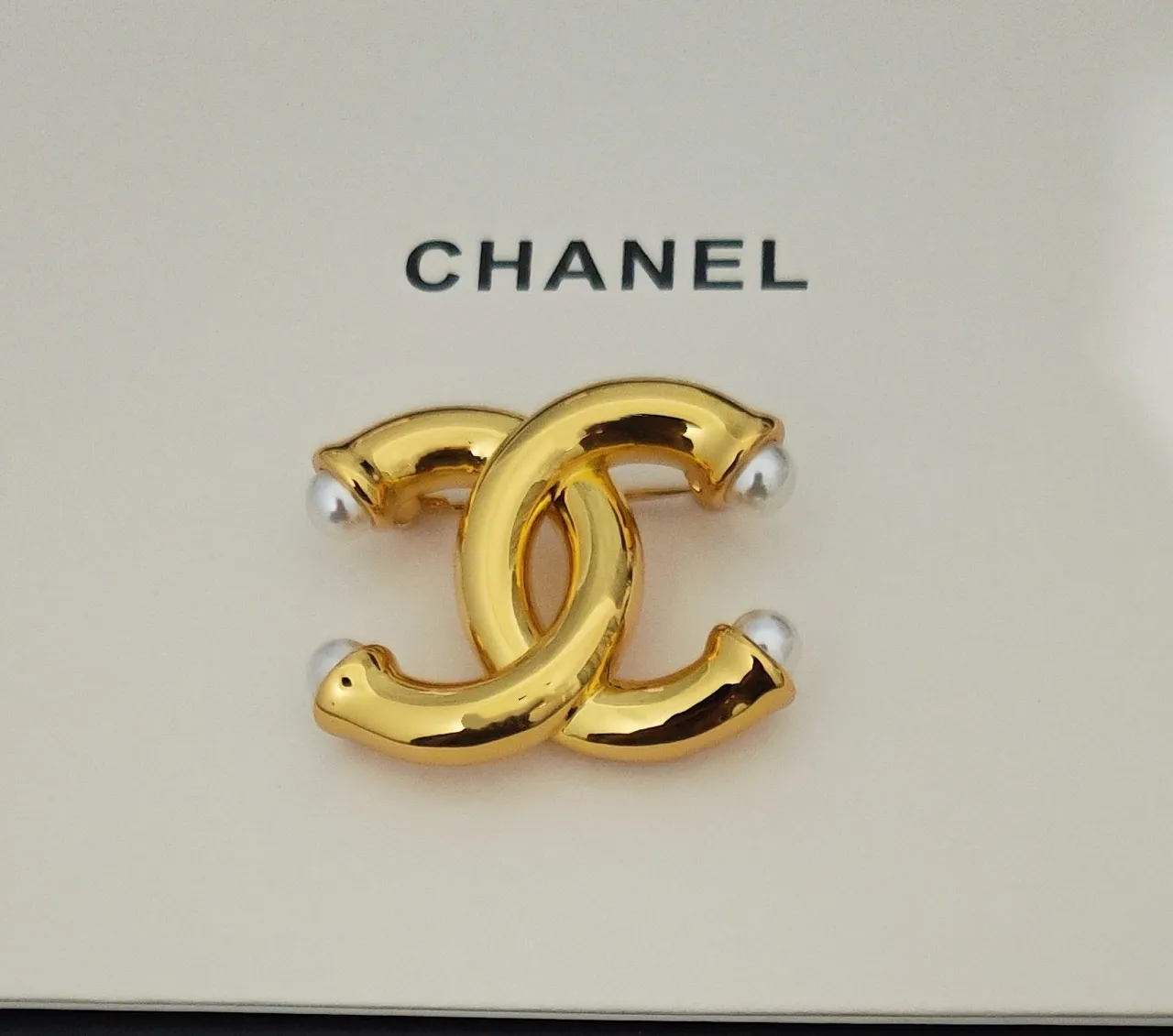 Chanel CC Brooch Gold White Interlocking Motif Metal Brooch 3