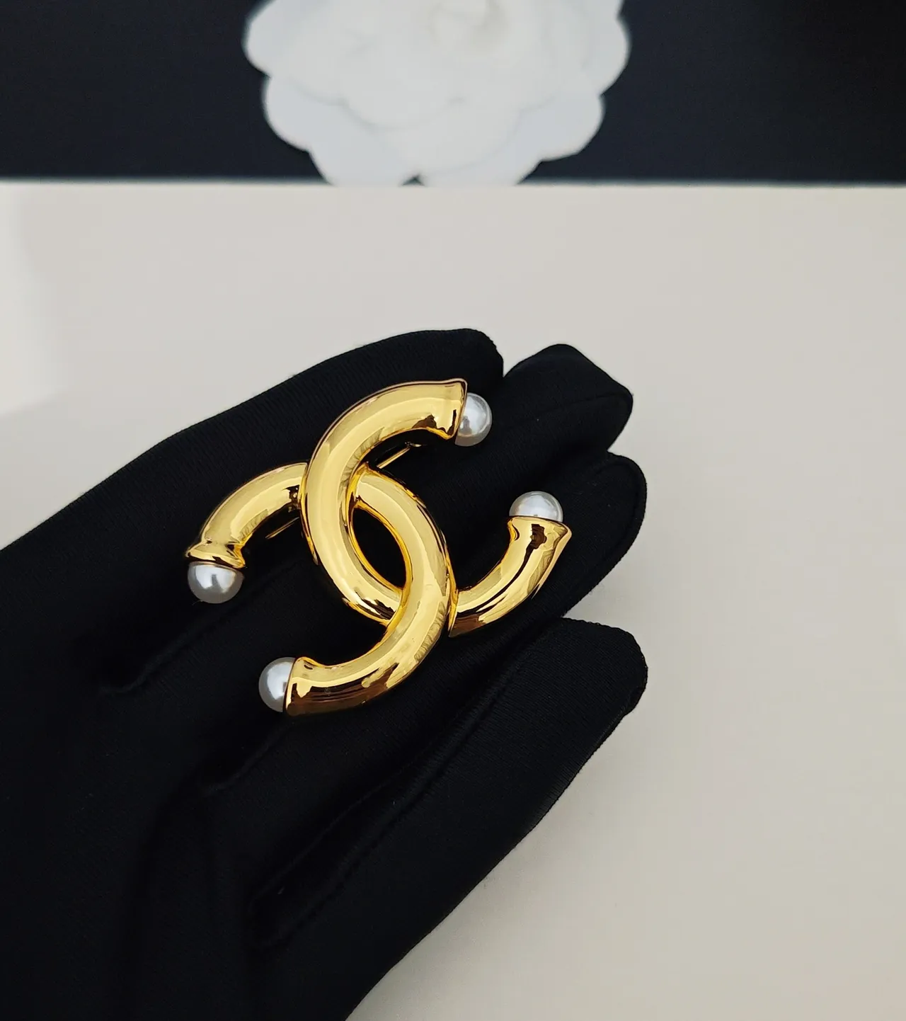 Chanel CC Brooch Gold White Interlocking Motif Metal Brooch 4