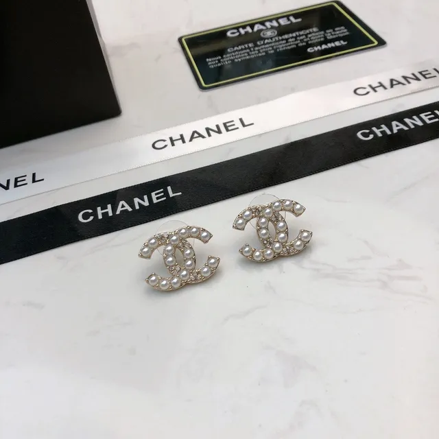 Chanel CC Broche Perle et Cristal Doré Broche 5