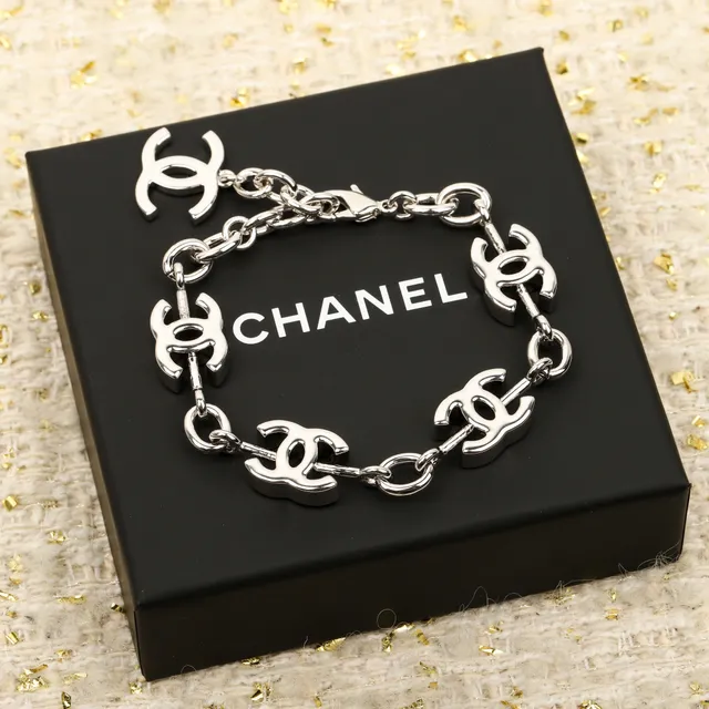 Chanel CC Logo Chain Bracelet Silver-Tone Pavé Crystal Bracelet 5