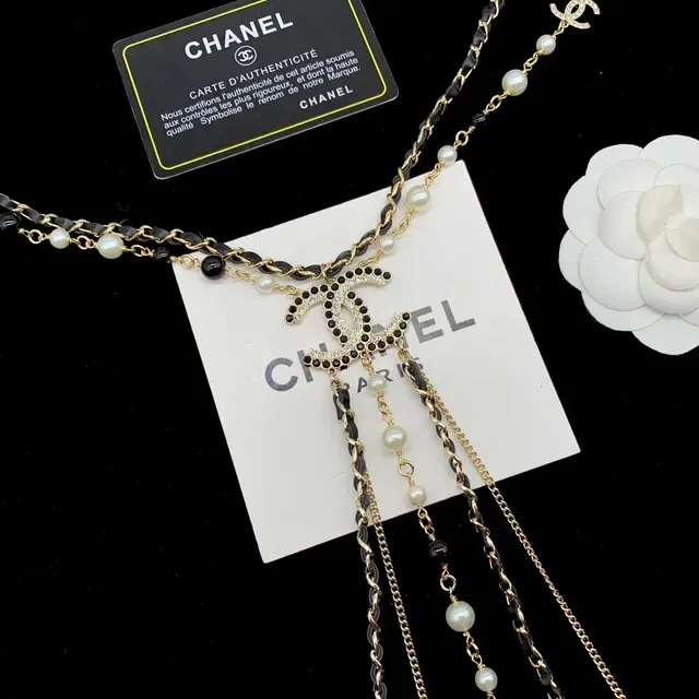 Chanel CC Logo Pearl and Chain Layered Necklace 3