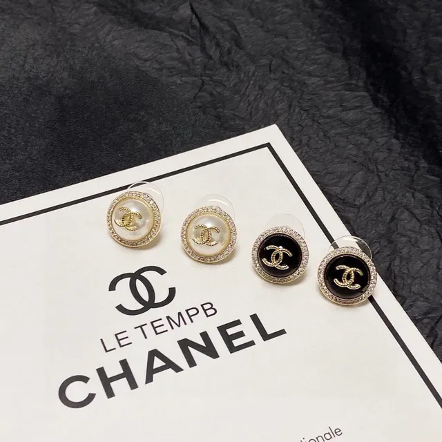 Chanel CC Logo Stud Black Gold Circular Pavé Crystal Border Earrings 8