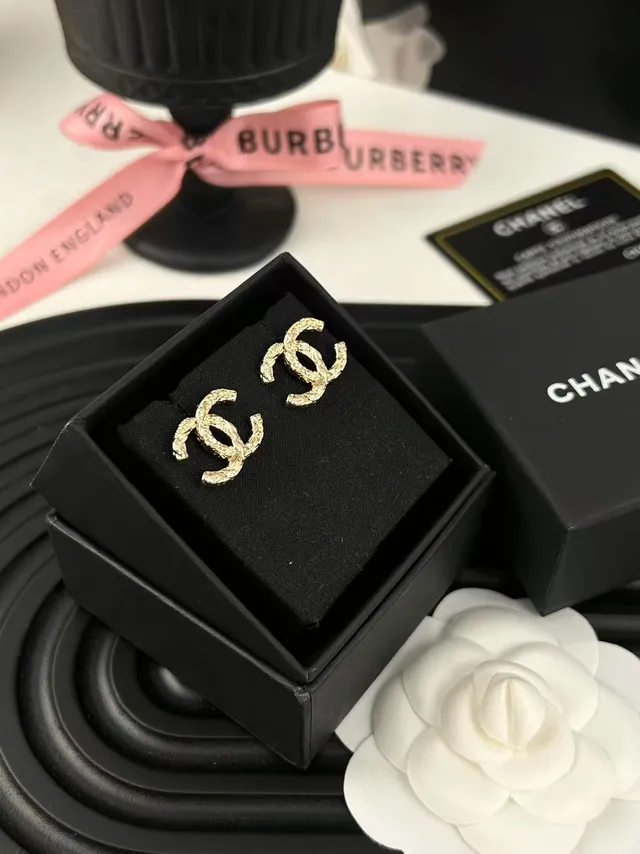 Chanel CC Logo Stud Gold Black Textured Earrings 3