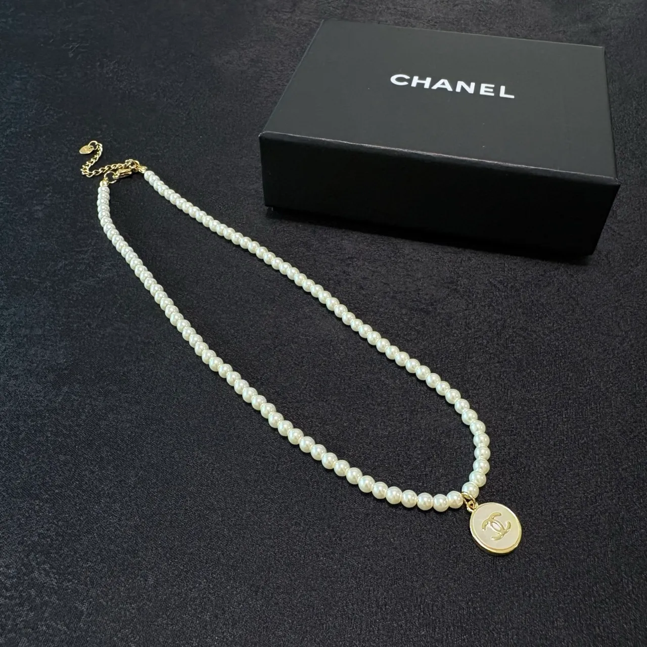 Chanel CC Pearl Necklace White Gold Strand Hardware Necklace 4