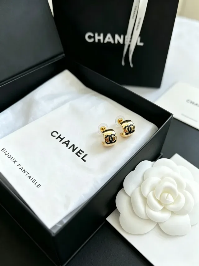 Chanel CC Square Stud Gold Black Studs Metal Earrings 8