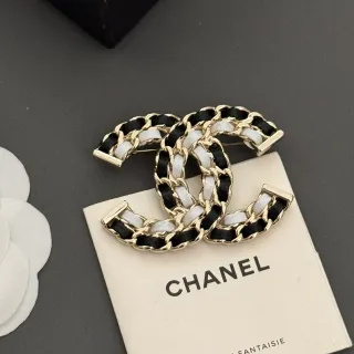 Chanel Chain-Link CC Brooch কালো সাদা লোগো রিবন বোনা ব্রোচ