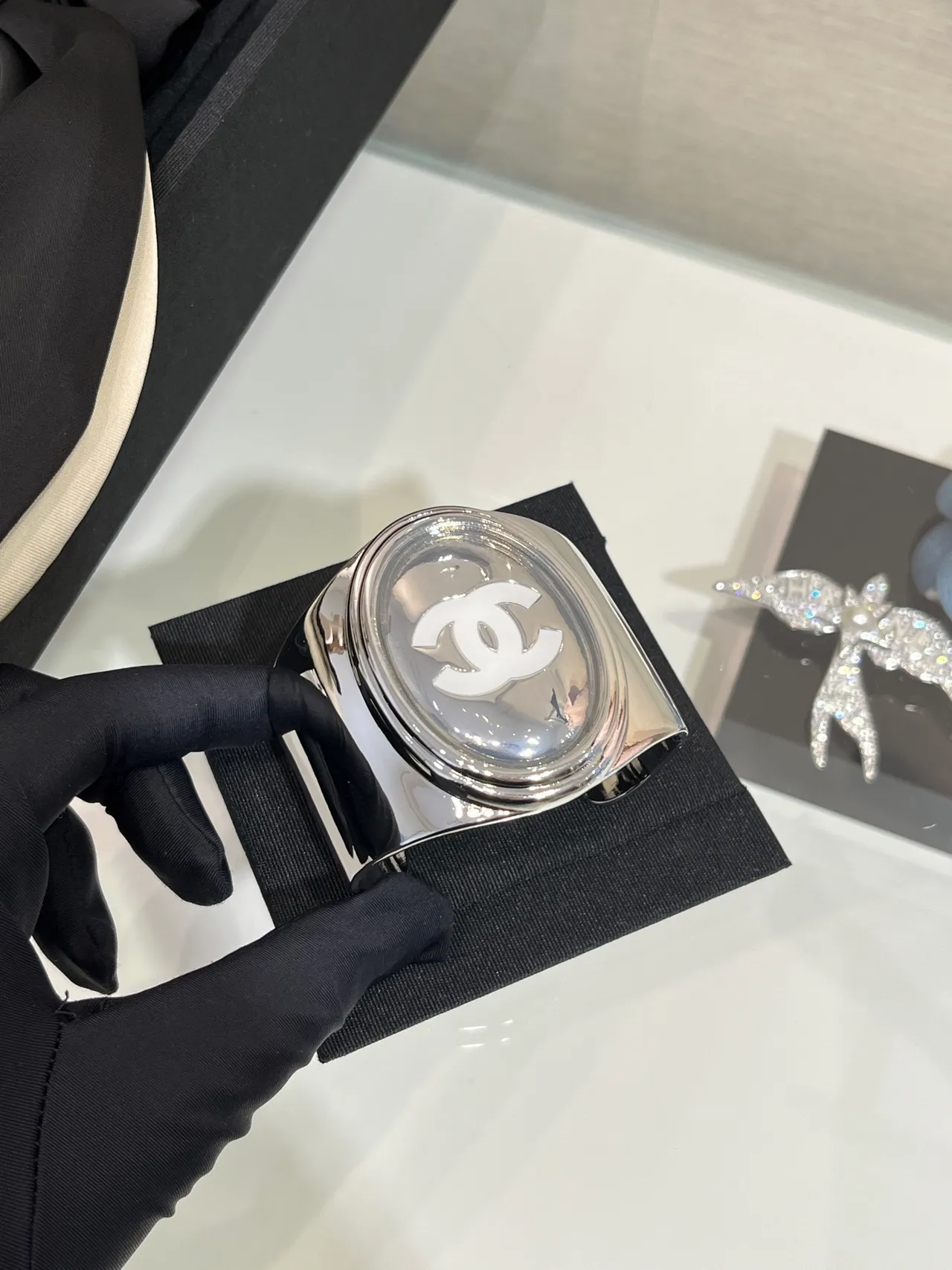 Chanel Classic Cuff Polished Silver-Tone White Enamel Bracelet 4