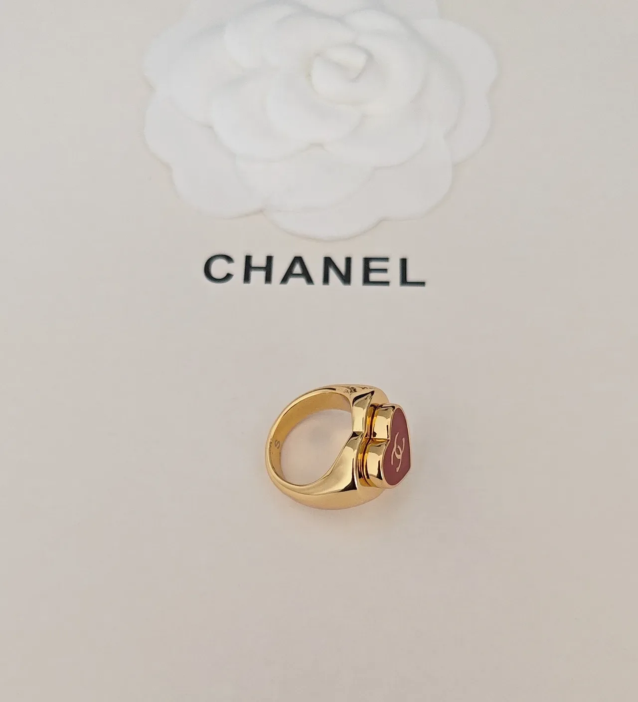 Chanel Heart Enamel Ring Gold Red Inlay Ring 2