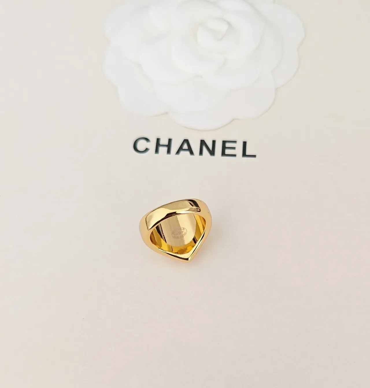 Chanel Heart Enamel Ring Gold Red Inlay Ring 3