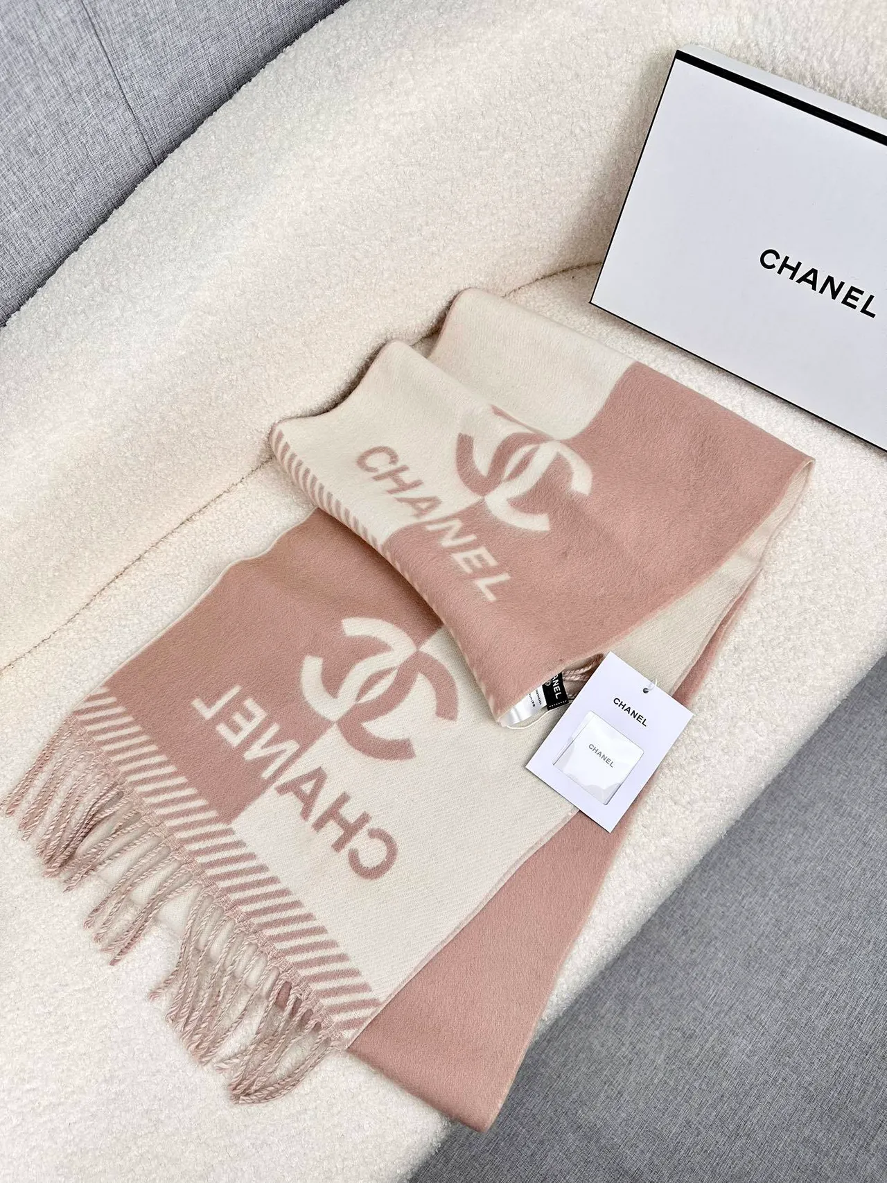 Chanel Monogram-Print écharpe cachemire rose poudré 6