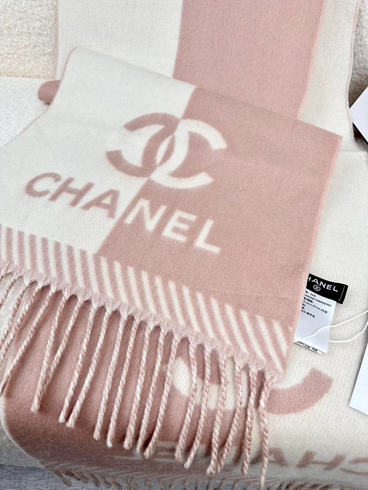 Chanel Monogram-Print écharpe cachemire rose poudré 9