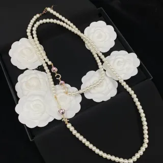 Chanel मोती कैमेलिया डबल-स्ट्रैंड नेकलेस