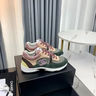 Chanel Runway Sneaker हरा बहुरंगी बहु सामग्री पैचवर्क इम्ब्रॉइडेड CC Logo चंकी स्नीकर