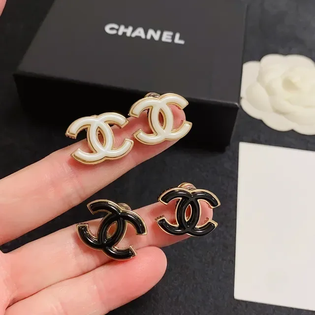 Chanel White Gold Interlocking CC Logo Enamel Finish Earrings 3