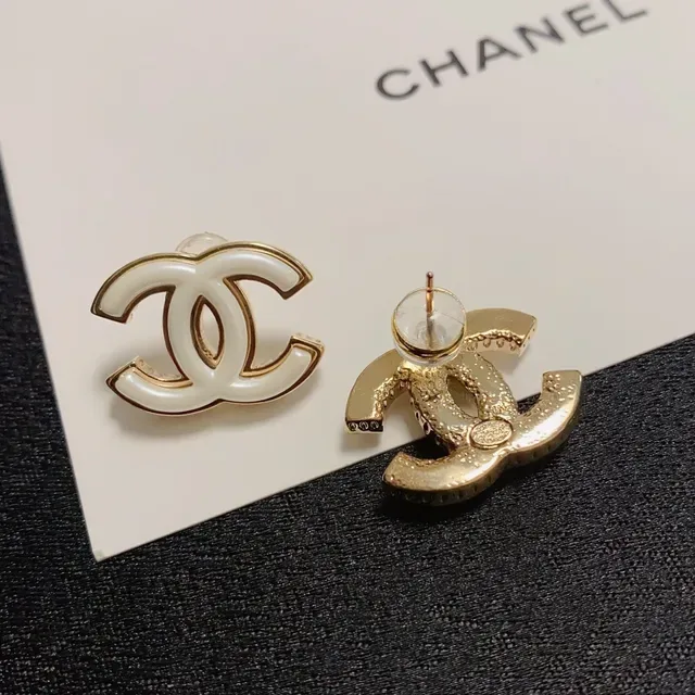 Chanel White Gold Interlocking CC Logo Enamel Finish Earrings 6