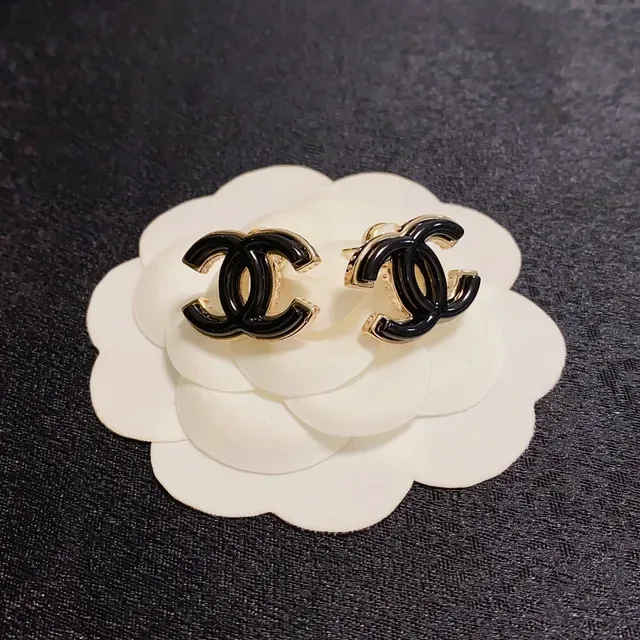 Chanel White Gold Interlocking CC Logo Enamel Finish Earrings 7