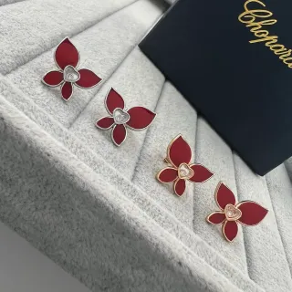 Chopard Floral Heart Diamond Red Gold Flower-Shaped Enamel-Petal Earrings