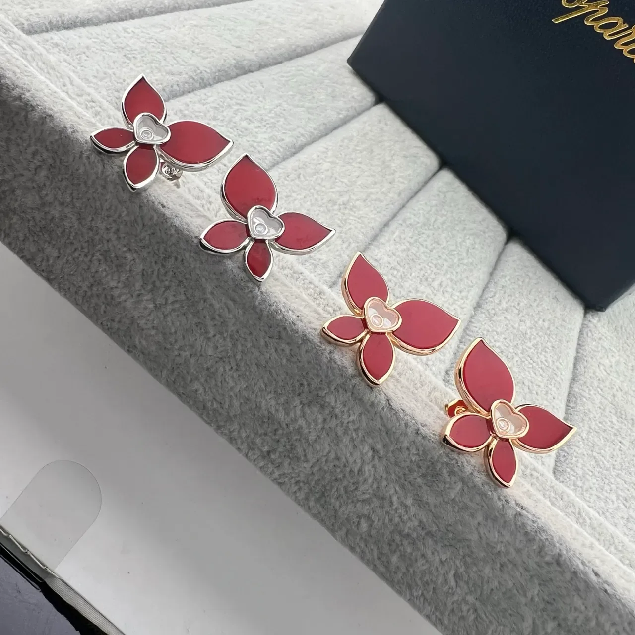 Chopard Floral Heart Diamond Red Gold Flower-Shaped Enamel-Petal Earrings 5