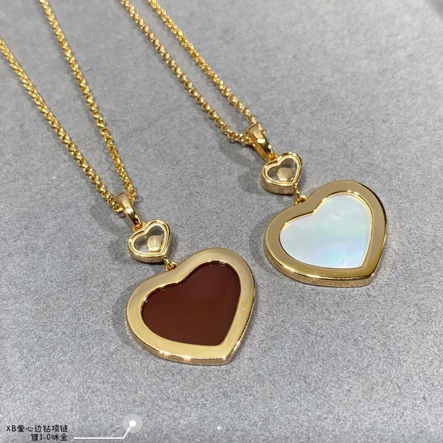 Chopard Happy Hearts Colliers pendentifs en diamant et gemmes en forme de cœur 4