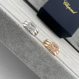 Chopard Happy Hearts Heart-Shaped Pavé Diamond Ring