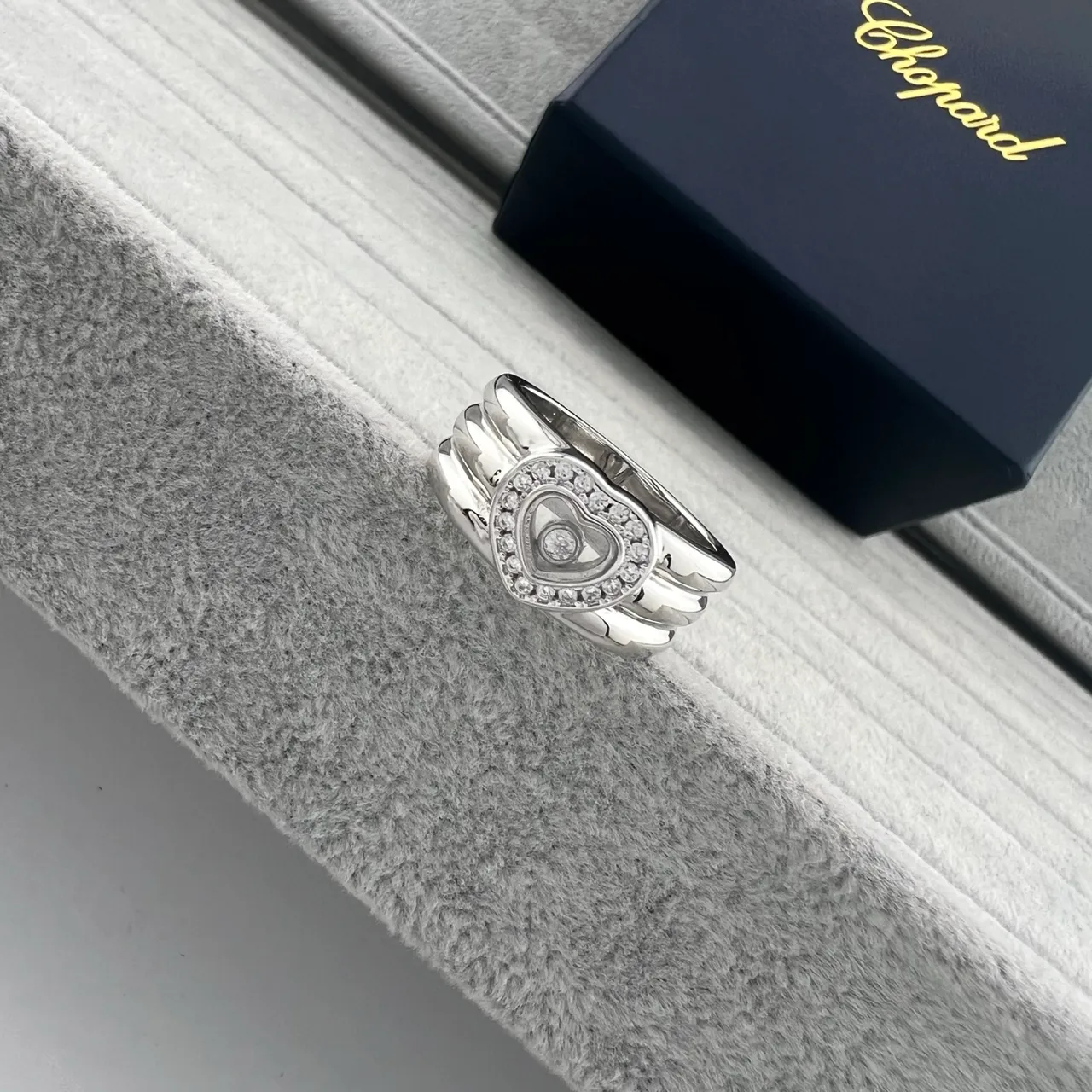 Chopard Happy Hearts হৃদয়াকার Pavé ডায়মন্ড আংটি 3
