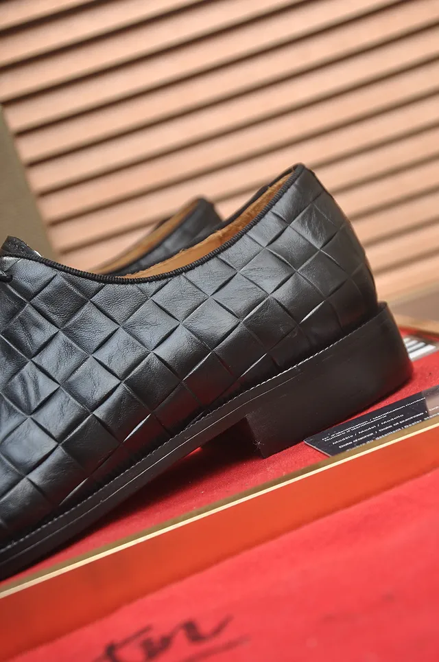 Christian Louboutin Noir Rouge Cuir Tressé Embout Cap-Toe Chaussures Oxford 2