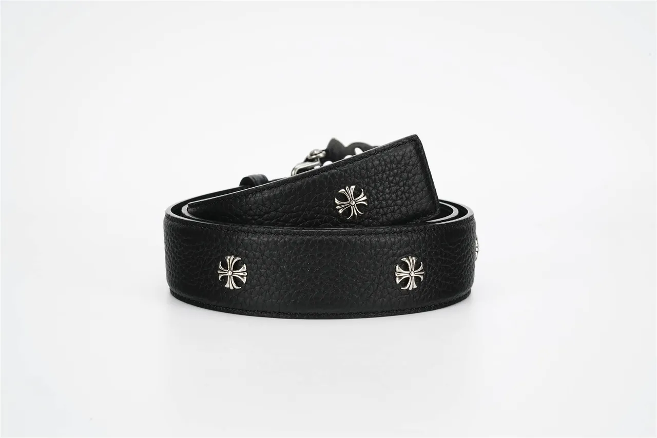 Chrome Hearts Ceinture en cuir noire argentée avec boucle métallique ornée tête de lion au centre 3