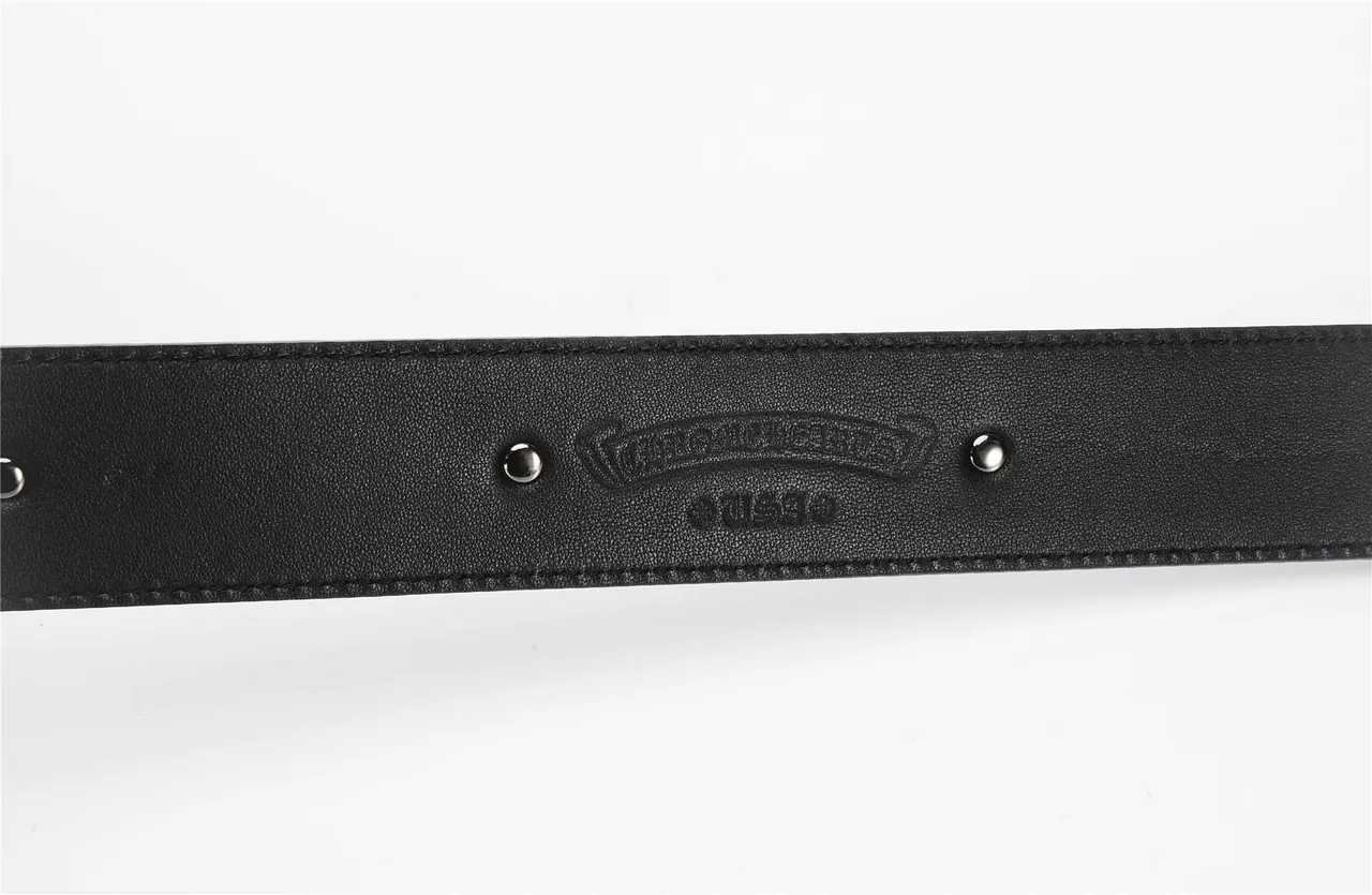 Chrome Hearts Ceinture en cuir noire argentée avec boucle métallique ornée tête de lion au centre 7
