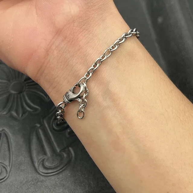Chrome Hearts Pulseira Cruz Corrente de elos ovalados em tom prateado 2