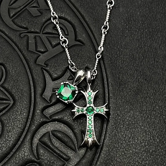 Chrome Hearts Collier Croix Pendentif Argent Violet Gothique Pavé Cristal Embellishment 4