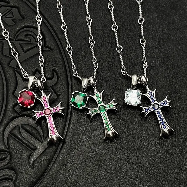 Chrome Hearts Collier Croix Pendentif Argent Violet Gothique Pavé Cristal Embellishment 8