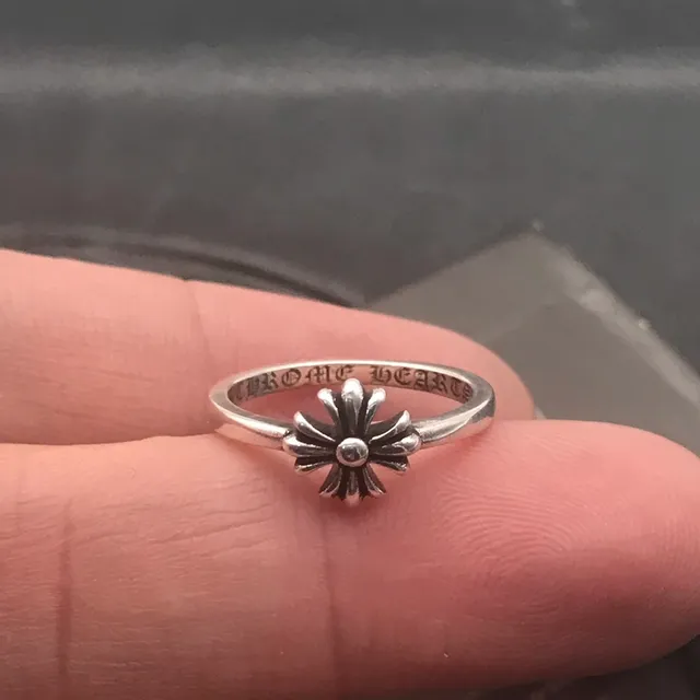 Chrome Hearts Bague Motif Floral Argent Noir 6