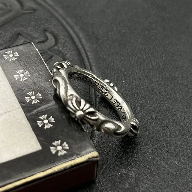 Chrome Hearts Anel de Prata Ornado com Motivo Floral-Cross Detalhe de Relevo Elevado 2