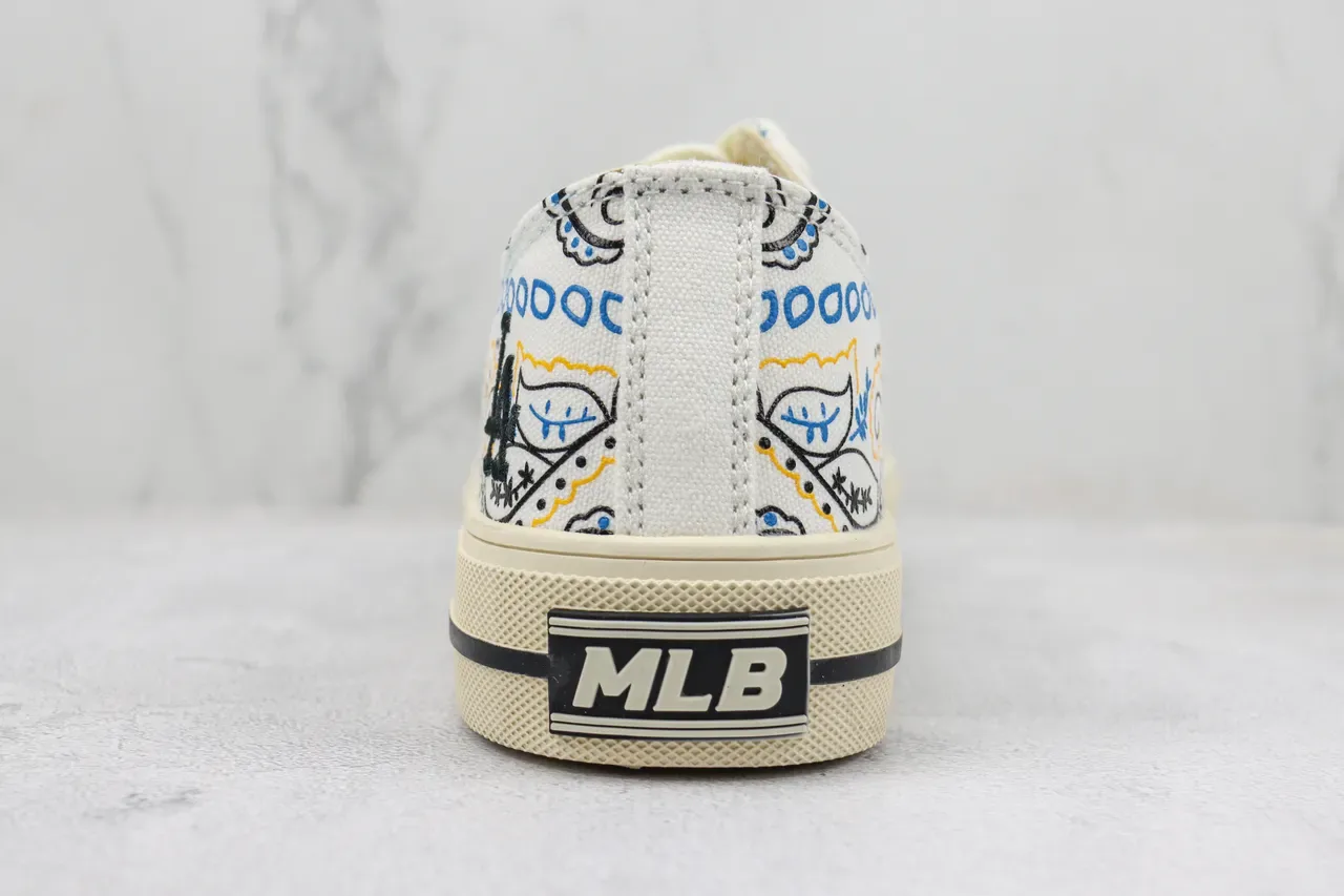 Converse Tênis lifestyle brancos multicolores de lona superior com impressão floral de paisley 9
