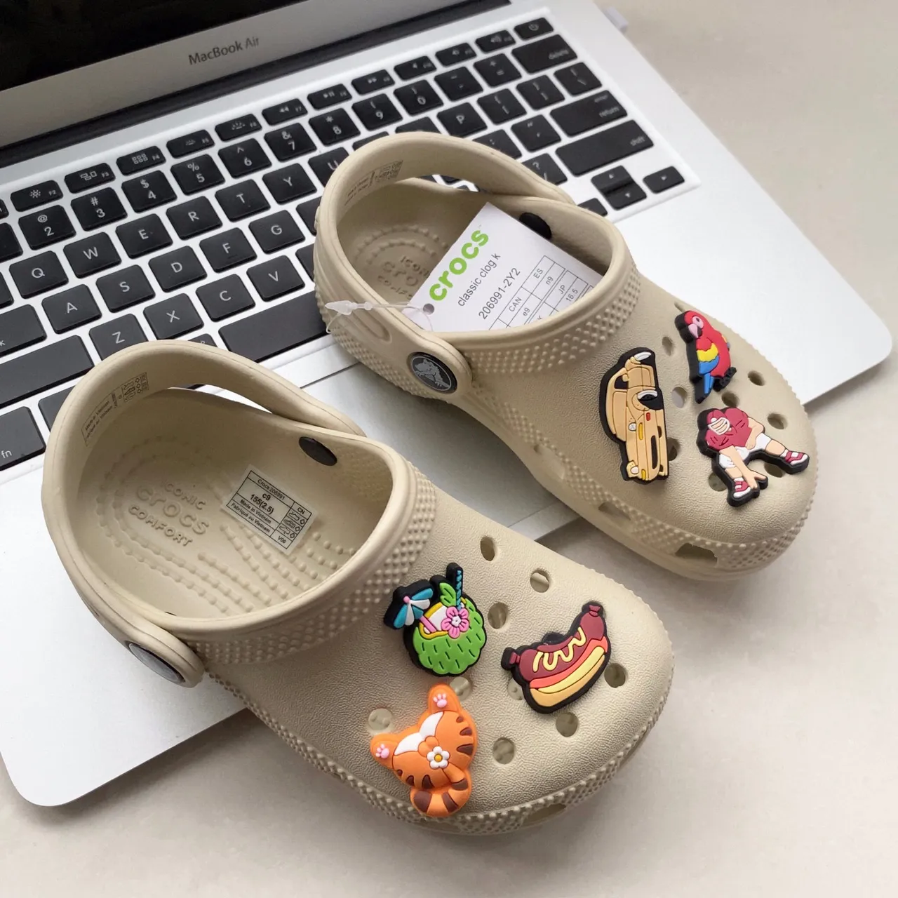 Crocs Classic Clog Cream Kids Clogs 6