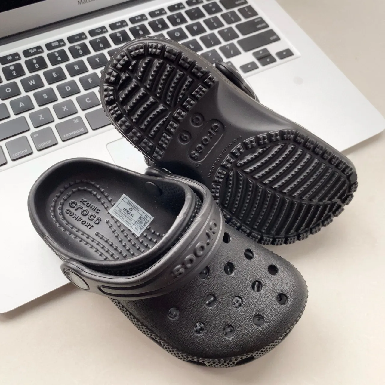 Crocs Classic Clog Cream Kids Clogs 23