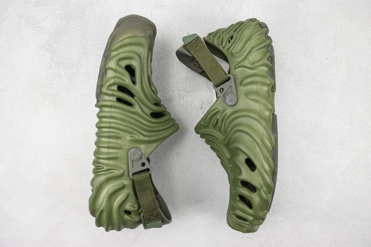 Crocs Echo Clog أخضر زيتوني رغوة مصبوكة كلوج 2