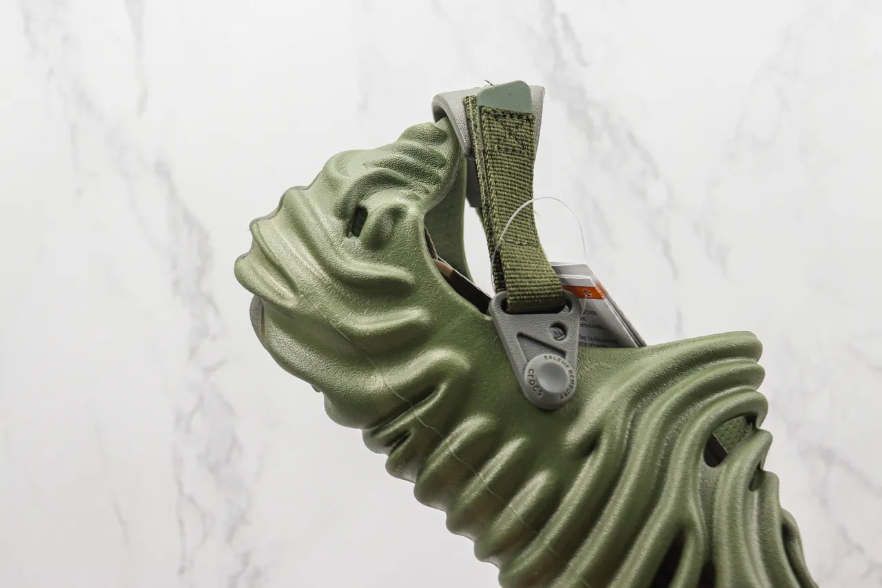 Crocs Echo Clog أخضر زيتوني رغوة مصبوكة كلوج 5