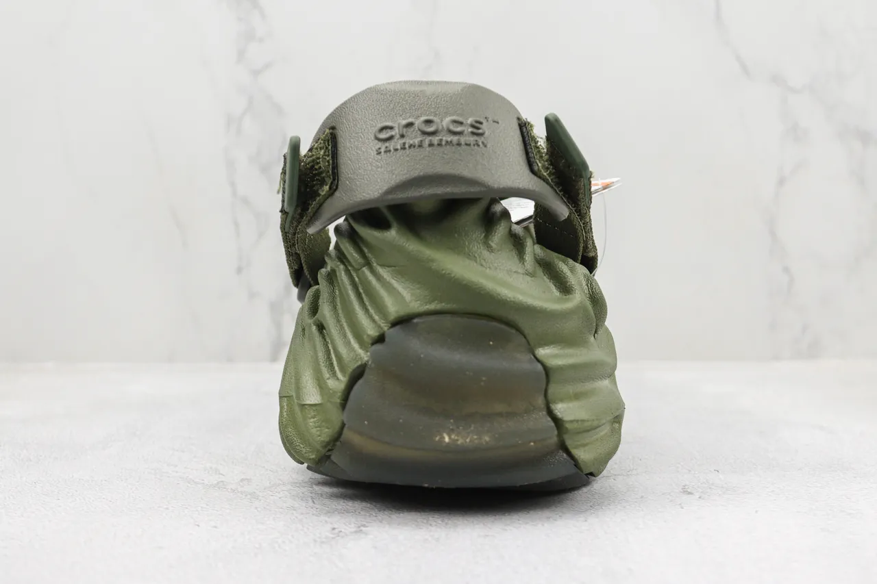 Crocs Echo Clog أخضر زيتوني رغوة مصبوكة كلوج 9