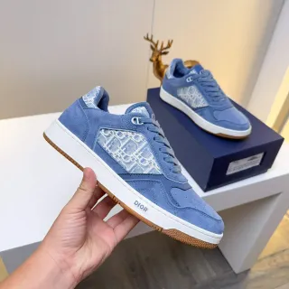 Dior B22 حذاء رياضي أنيق أزرق أبيض سويد أعلى لوحة جانبية مونوغرام نمط حياة