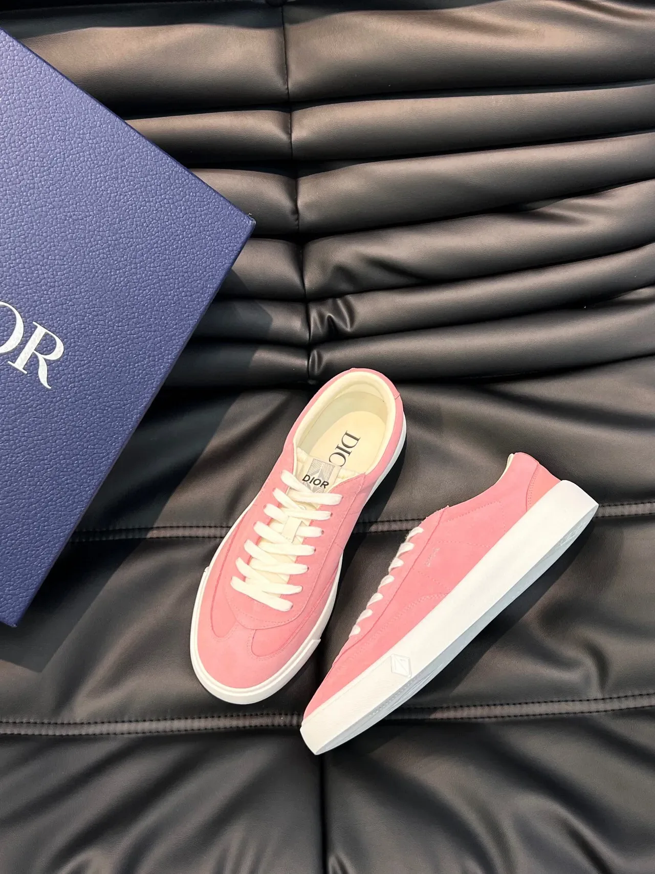 Dior B22 Sneakers Lifestyle Rose Blanc en Daim avec Lacets 2