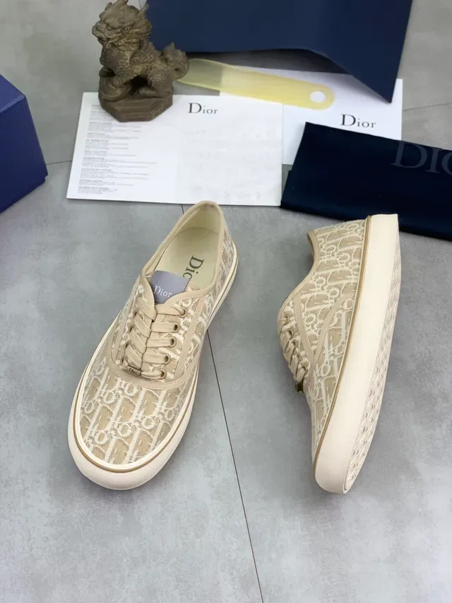 Dior B23 Beige Oblique Monogram Lifestyle Sneakers 5