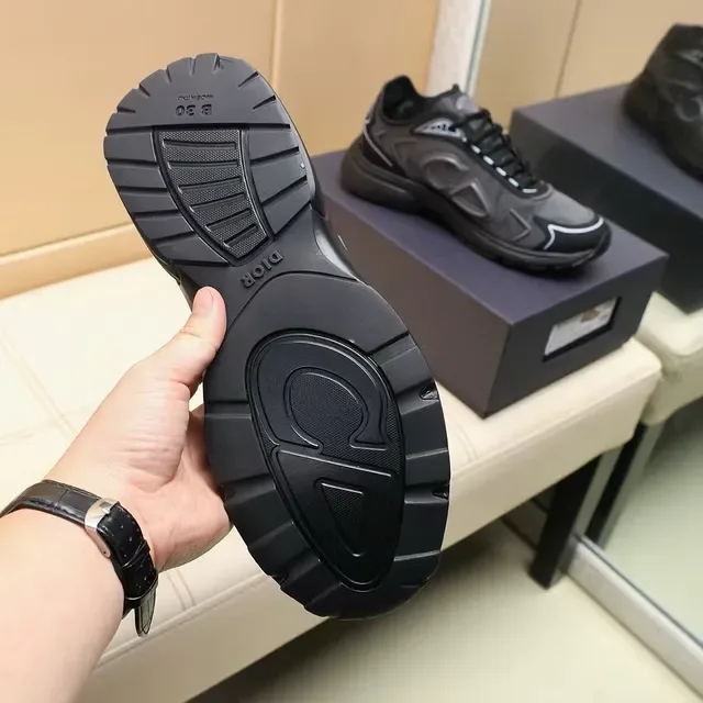 Dior B23 Black and Gray Mesh Lifestyle Sneakers 4